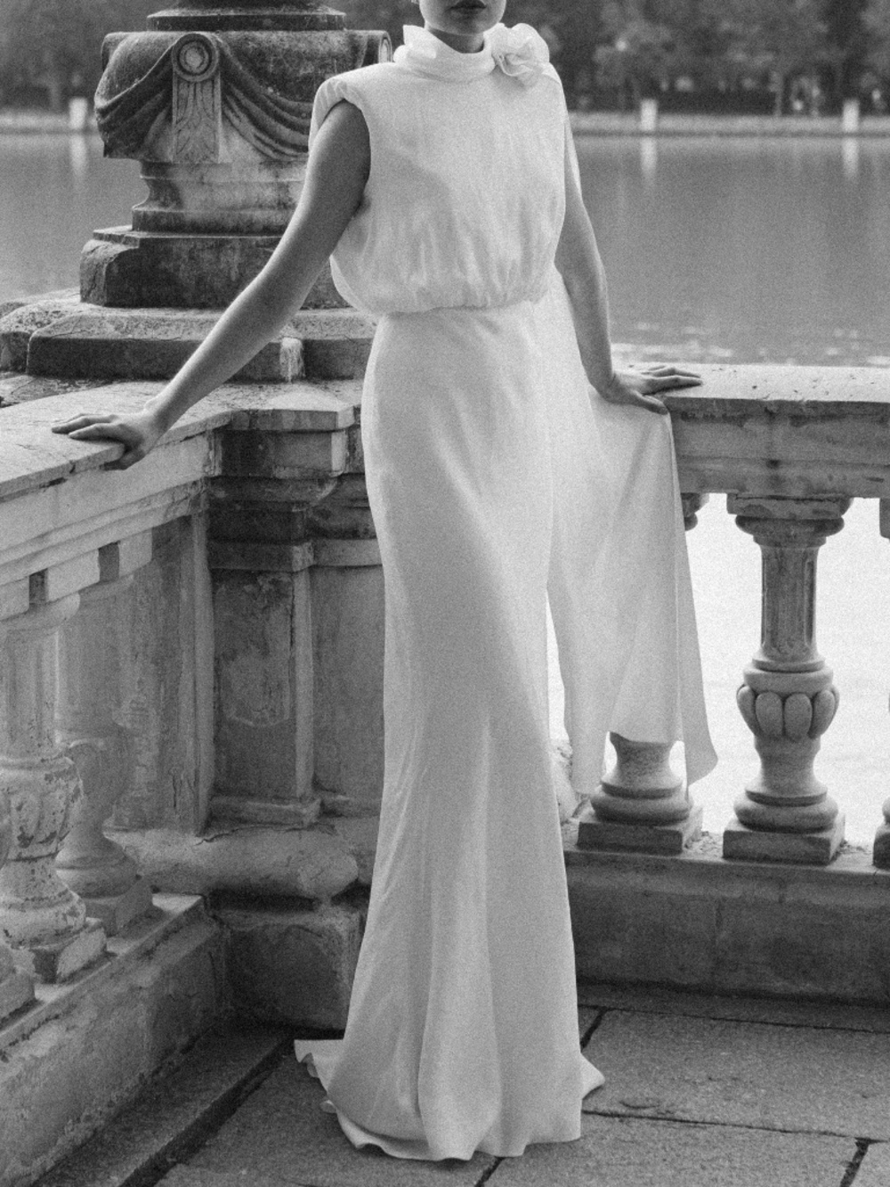 Redondo White Maxi Sleeveless Satin Dress in XS